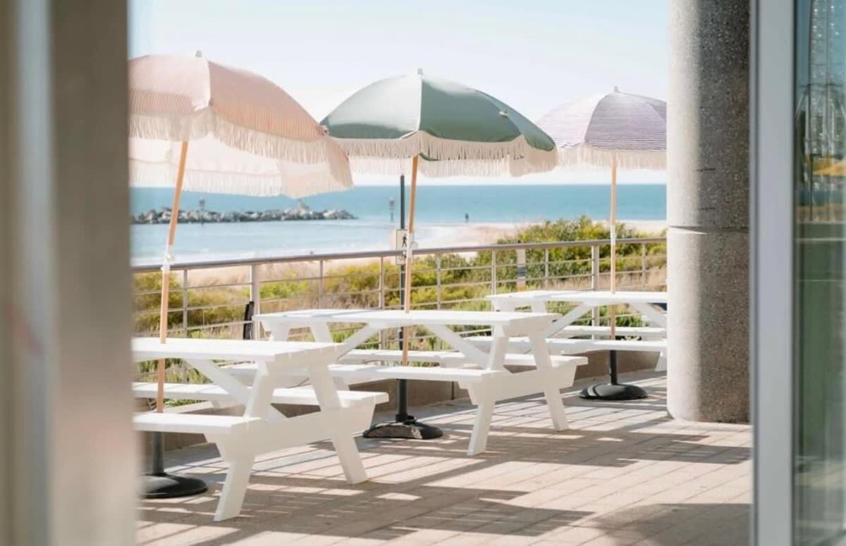 Glenelg Oasis, Pool, Gym, Spa & Sauna, Free Parking, City Views Eksteriør bilde